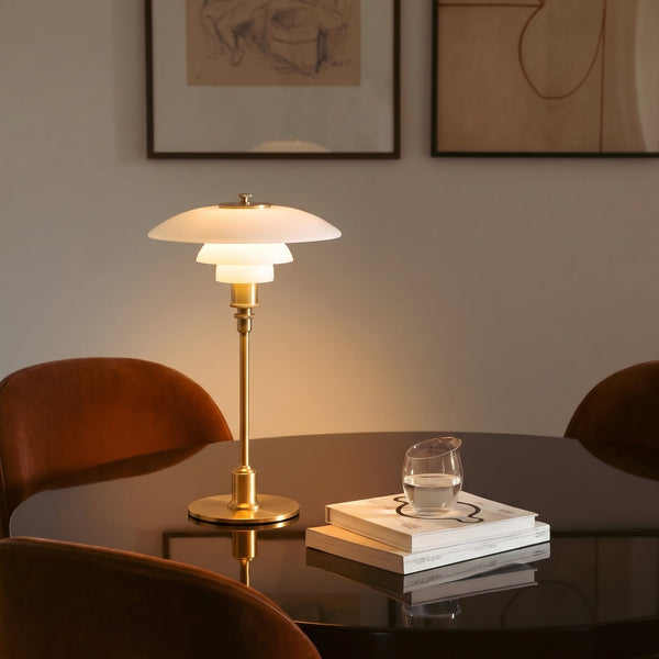 Stolní lampa v dánském designu